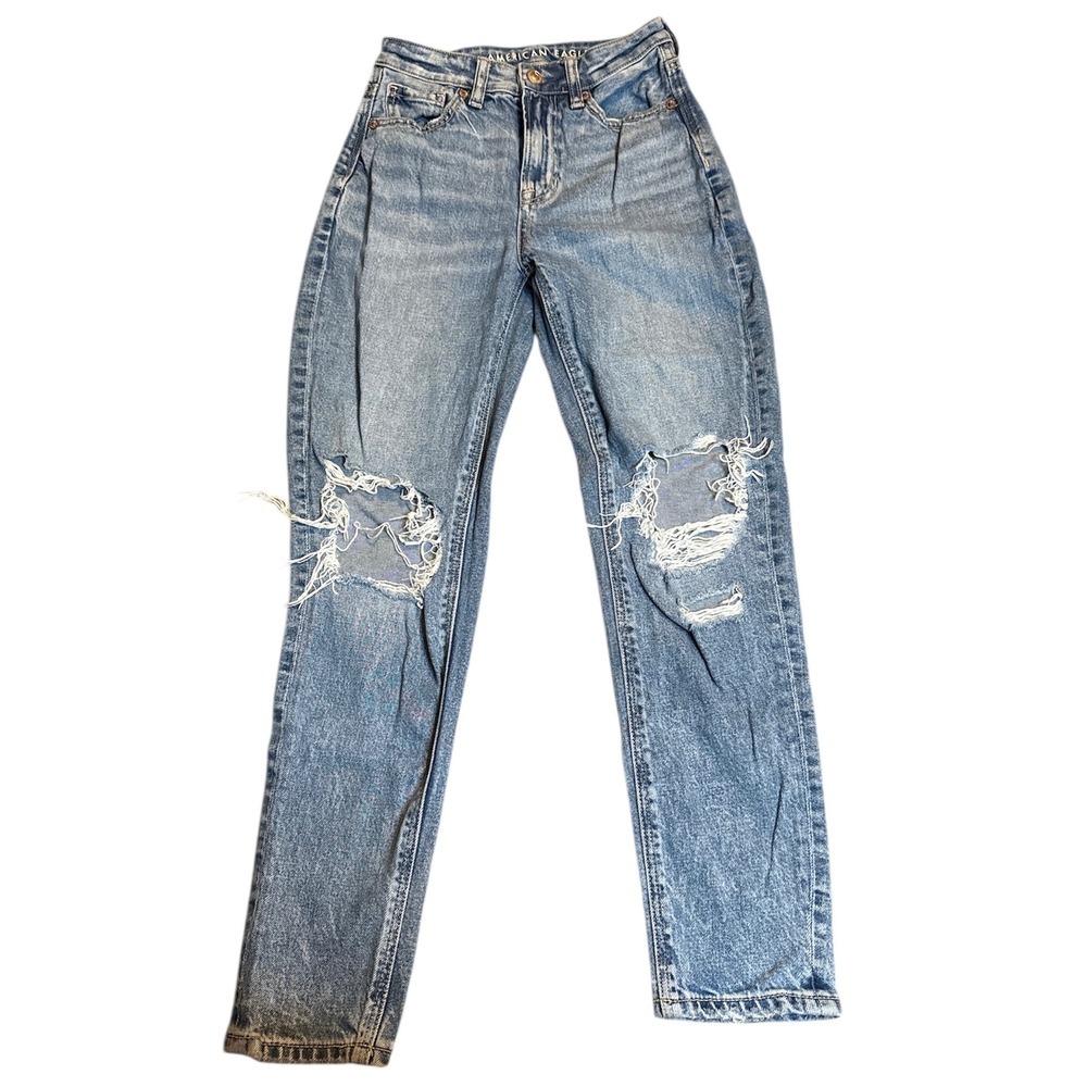 American Eagle Mom Jeans 000 Short Light Wash Distressed